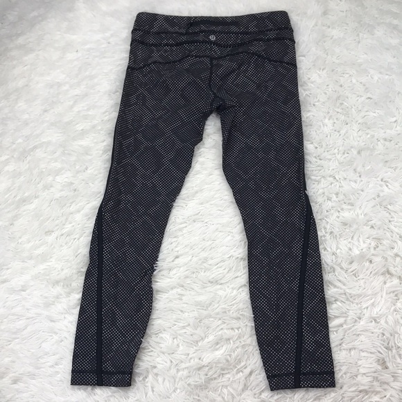 Lululemon Lights Out Pace Tight Ravish Reptile - Picture 8 of 17